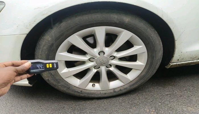 2012 Audi A6 2.0 TDI PREMIUM PLUS, Diesel, Automatic, 1,19,099 km, tyre