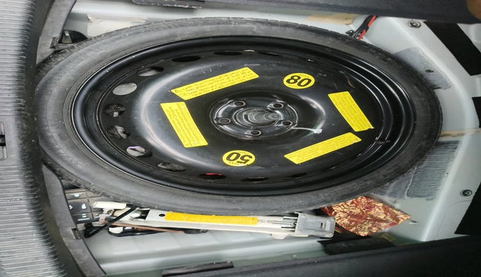 2012 Audi A6 2.0 TDI PREMIUM PLUS, Diesel, Automatic, 1,19,099 km, tyre