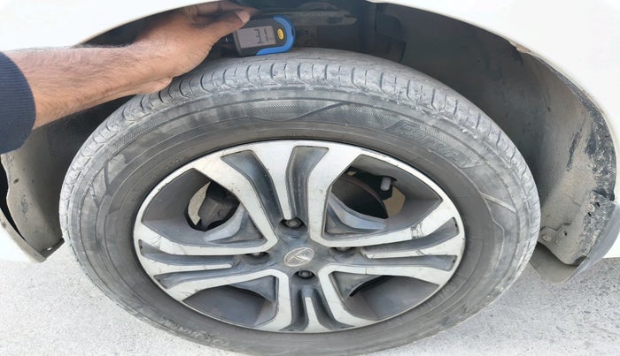 2019 Tata Tiago XZ PETROL, Petrol, Manual, 70,666 km, tyre