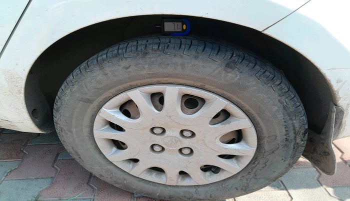 2011 Hyundai i20 MAGNA 1.4 CRDI, Diesel, Manual, 1,08,074 km, tyre