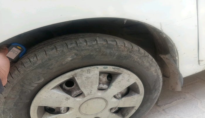 2012 Maruti Wagon R 1.0 LXI CNG, Petrol, Manual, 1,52,827 km, tyre