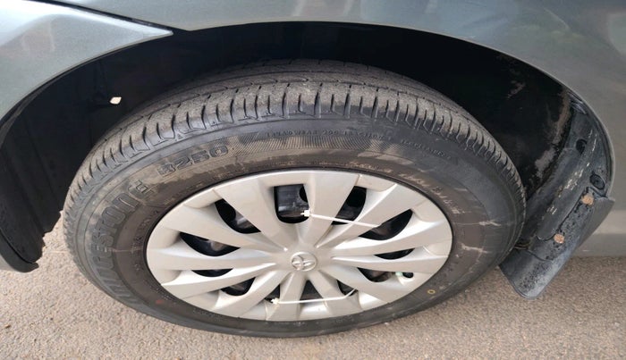 2017 Toyota Etios GD, Diesel, Manual, 1,18,853 km, tyre