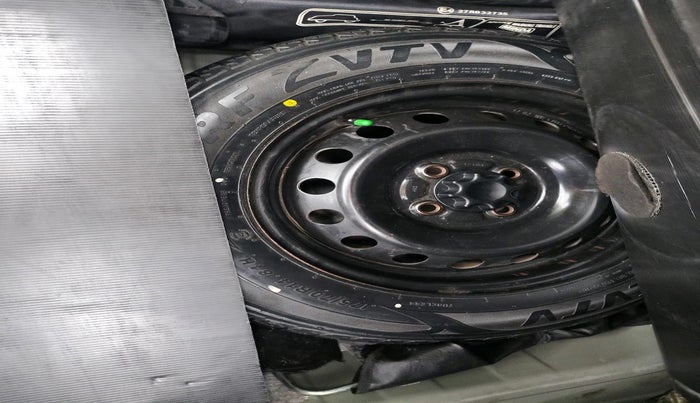 2017 Toyota Etios GD, Diesel, Manual, 1,18,853 km, tyre