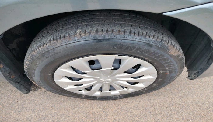 2017 Toyota Etios GD, Diesel, Manual, 1,18,853 km, tyre