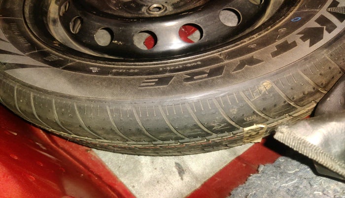 2011 Toyota Etios Liva GD, Diesel, Manual, 1,71,045 km, tyre