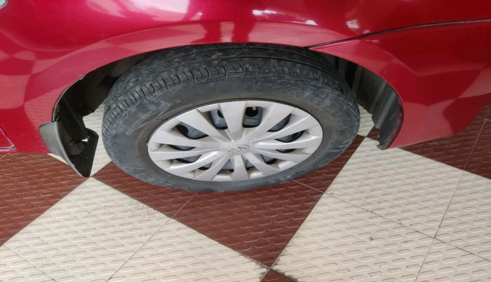 2011 Toyota Etios Liva GD, Diesel, Manual, 1,71,045 km, tyre