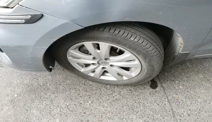 2017 Maruti Ertiga VXI CNG, Petrol, Manual, 1,26,038 km, tyre