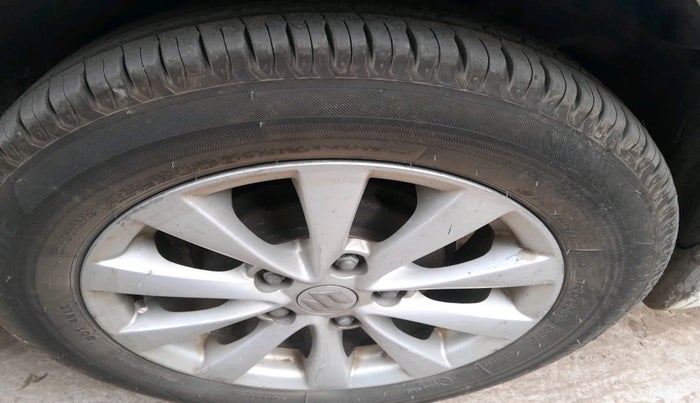 2012 Maruti Ertiga ZDI, Diesel, Manual, 1,82,085 km, tyre