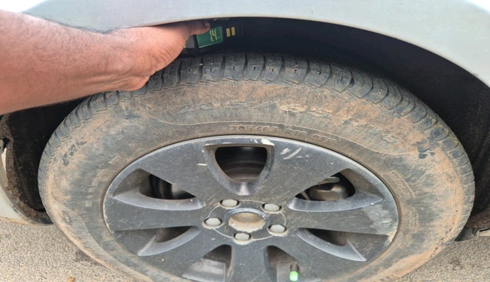 2010 Skoda Superb ELEGANCE 2.0 TDI CR AT, Diesel, Automatic, 1,21,385 km, tyre