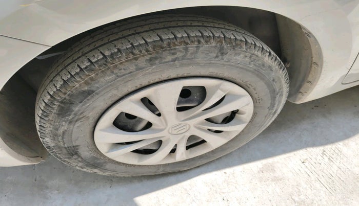 2018 Maruti Swift VXI, Petrol, Manual, 31,867 km, tyre