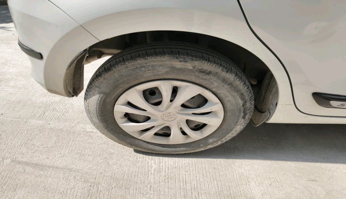 2018 Maruti Swift VXI, Petrol, Manual, 31,867 km, tyre