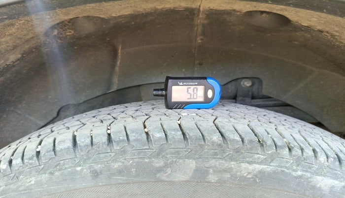 2016 Mahindra XUV500 W8, Diesel, Manual, 1,23,224 km, tyre