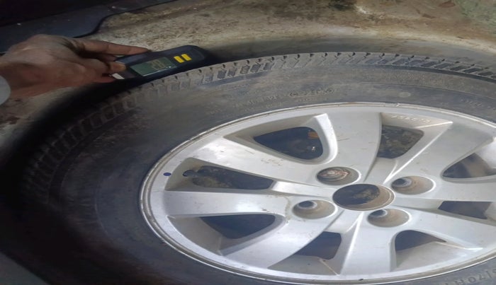 2011 Maruti Ritz ZXI, Petrol, Manual, 83,625 km, tyre