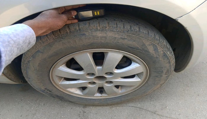 2011 Maruti Ritz ZXI, Petrol, Manual, 83,625 km, tyre