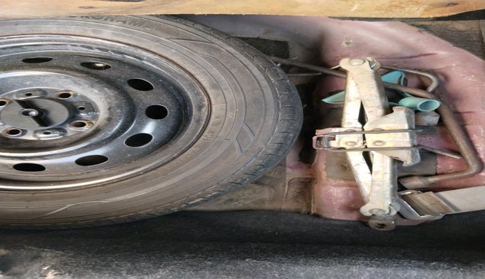 2011 Tata Indigo ECS VX CR4, Diesel, Manual, 1,20,000 km, tyre