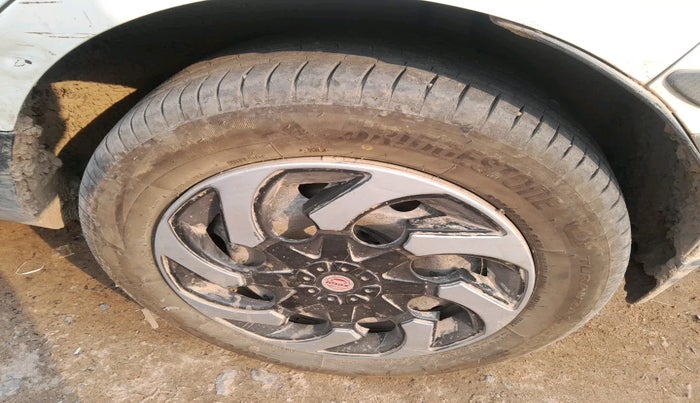 2021 Ford Ecosport TREND 1.5L DIESEL, Diesel, Manual, 1,21,744 km, tyre