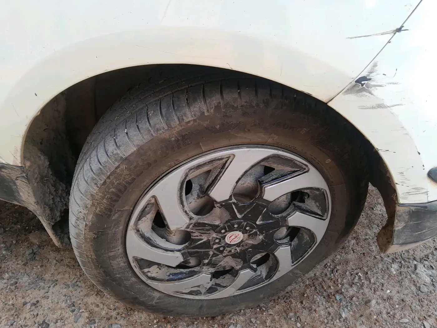 2021 Ford Ecosport TREND 1.5L DIESEL, Diesel, Manual, 1,21,744 km, tyre