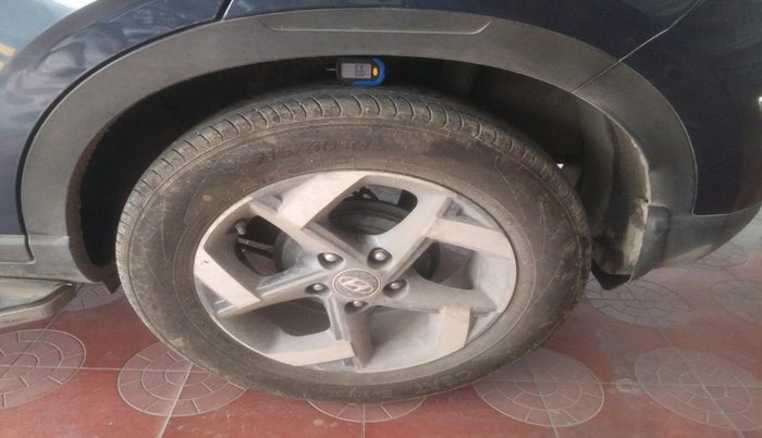 2020 Hyundai VENUE SX 1.0 (O) TURBO, Petrol, Manual, 46,501 km, tyre