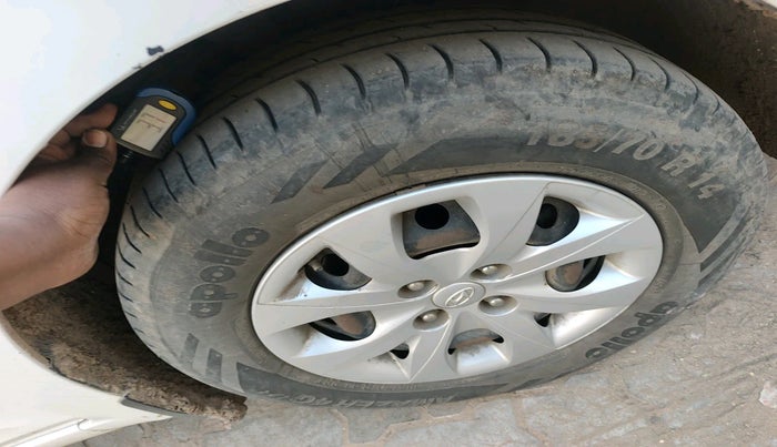 2017 Hyundai Elite i20 SPORTZ 1.2, Petrol, Manual, 1,00,268 km, tyre