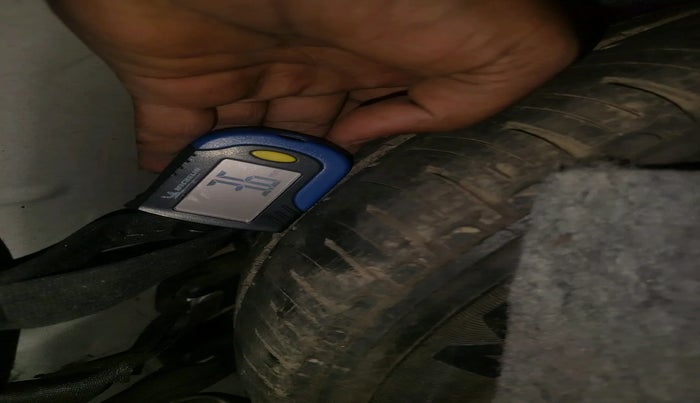 2018 Mahindra KUV 100 NXT K2+ P 6 STR, Petrol, Manual, 55,777 km, tyre