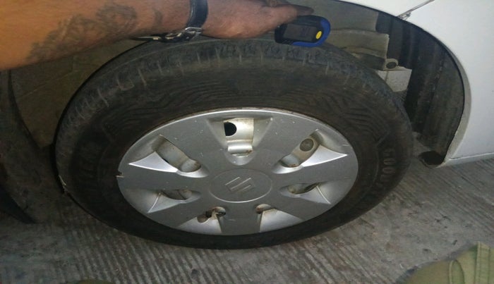 2012 Maruti Wagon R 1.0 LXI CNG, Petrol, Manual, 69,432 km, tyre