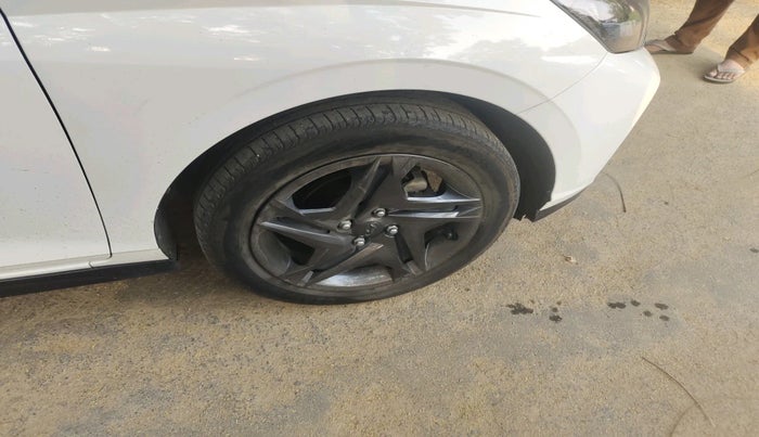 2022 Hyundai NEW I20 SPORTZ 1.2 MT, Petrol, Manual, 86,907 km, tyre