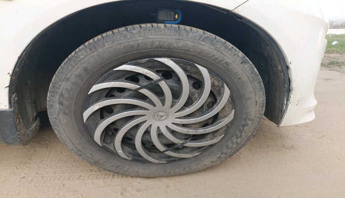 2014 Honda Amaze 1.2L I-VTEC EX, Petrol, Manual, 79,178 km, tyre