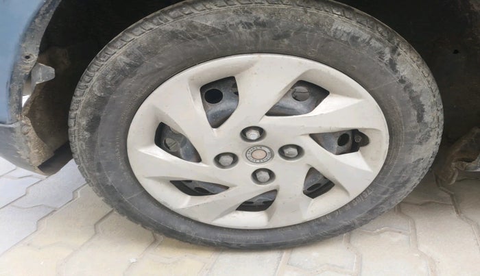 2013 Honda Amaze 1.2L I-VTEC E, Petrol, Manual, 1,08,389 km, tyre