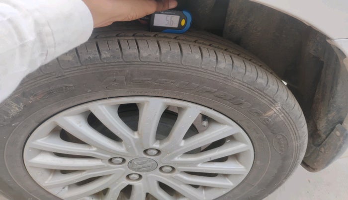 2022 Maruti Dzire ZXI CNG, Petrol, Manual, 79,152 km, tyre