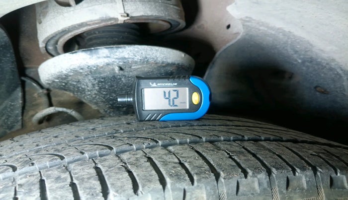 2016 Mahindra XUV500 W8, Diesel, Manual, 78,513 km, tyre