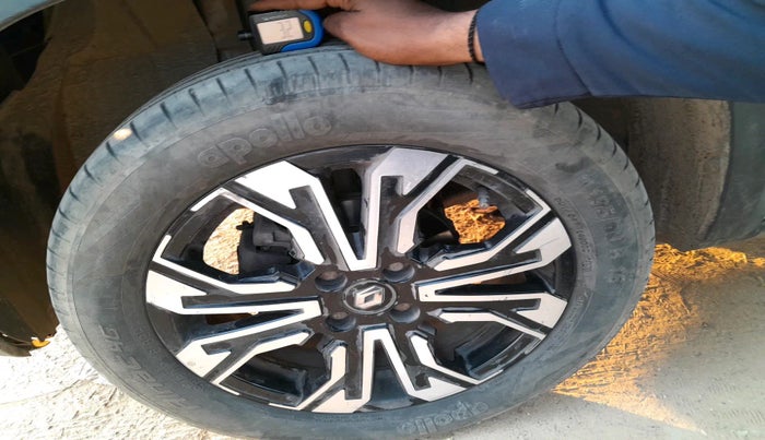 2021 Renault Kiger RXZ MT, Petrol, Manual, 77,716 km, tyre