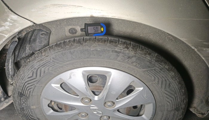 2011 Hyundai i10 MAGNA 1.2, Petrol, Manual, 93,671 km, tyre