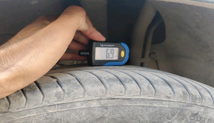 2024 Tata NEXON Fearless Plus (PS) 1.2 iCNG 6MT Dual Tone, Petrol, Manual, 9,316 km, tyre