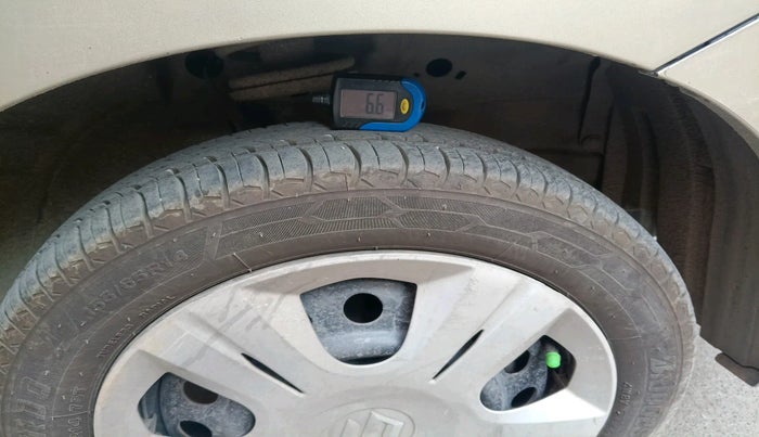 2013 Maruti Wagon R 1.0 VXI, Petrol, Manual, 1,09,225 km, tyre