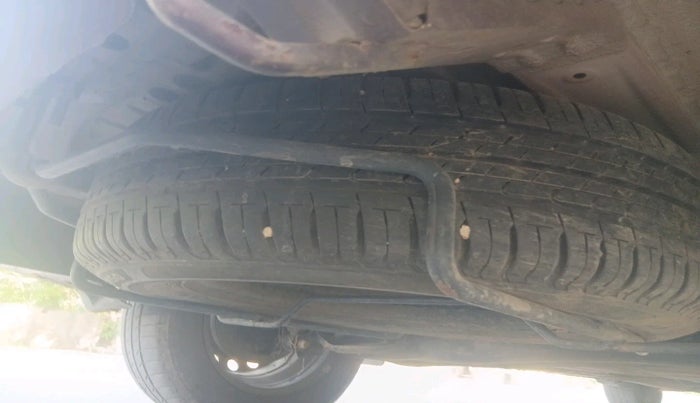 2019 Maruti Ertiga VXI SHVS, Petrol, Manual, 94,199 km, tyre