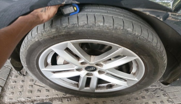 2024 Audi A4 40 TFSI Technology, Petrol, Automatic, 7,915 km, tyre