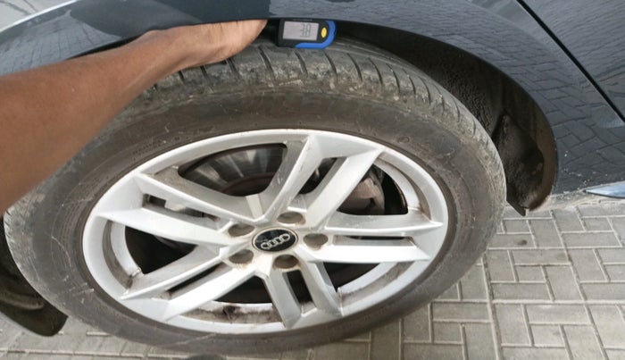 2024 Audi A4 40 TFSI Technology, Petrol, Automatic, 7,915 km, tyre