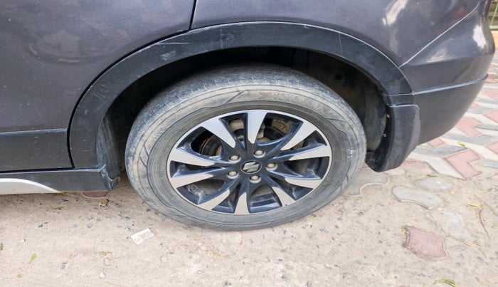 2019 Maruti S Cross DELTA 1.3, Diesel, Manual, 1,16,752 km, tyre