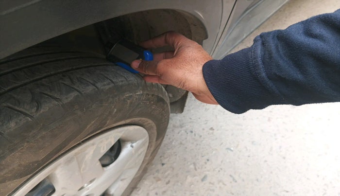 2019 Hyundai VENUE S 1.2, Petrol, Manual, 48,202 km, tyre