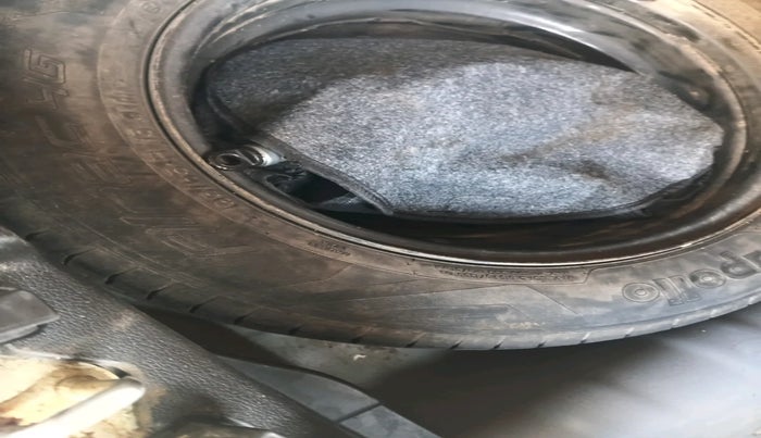 2019 Hyundai VENUE S 1.2, Petrol, Manual, 48,202 km, tyre