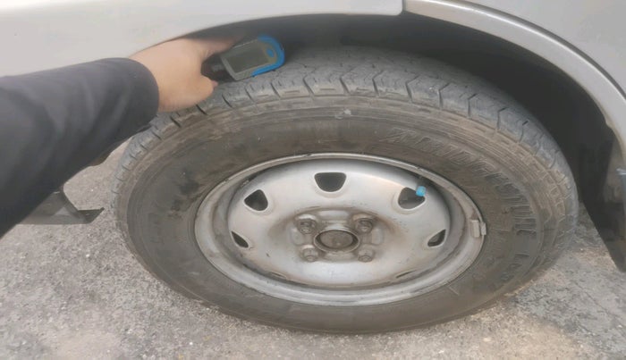 2019 Maruti Eeco 5 STR WITH A/C+HTR CNG, Petrol, Manual, 1,71,421 km, tyre