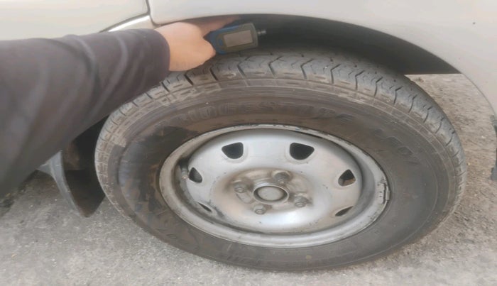 2019 Maruti Eeco 5 STR WITH A/C+HTR CNG, Petrol, Manual, 1,71,421 km, tyre