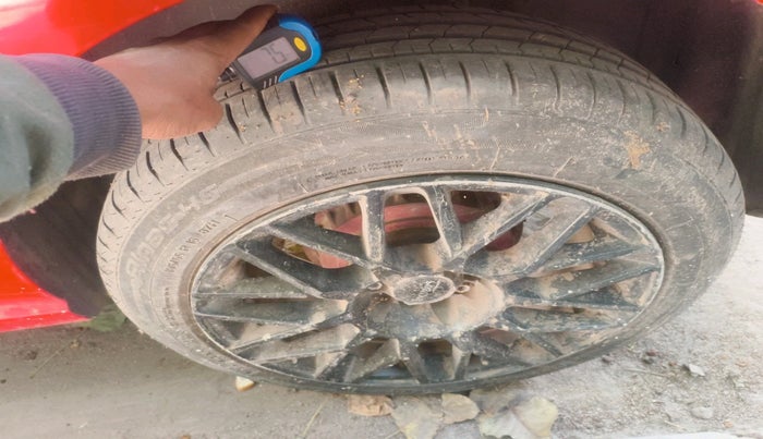 2013 Volkswagen Polo COMFORTLINE 1.2L PETROL, Petrol, Manual, 78,813 km, tyre