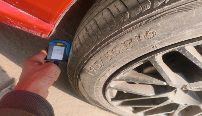 2013 Volkswagen Polo COMFORTLINE 1.2L PETROL, Petrol, Manual, 78,813 km, tyre