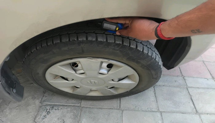 2013 Maruti Wagon R 1.0 LXI, Petrol, Manual, 83,254 km, tyre