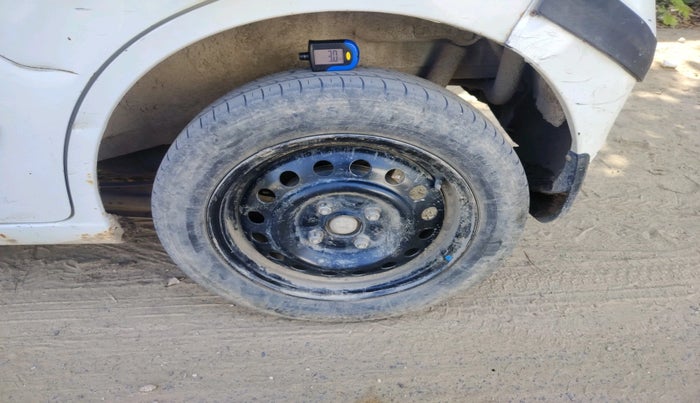 2014 Maruti Wagon R 1.0 VXI, Petrol, Manual, 91,742 km, tyre