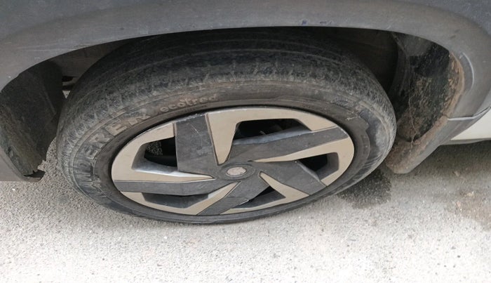 2022 Renault Kiger RXT 1.0 TURBO MT, Petrol, Manual, 53,594 km, tyre