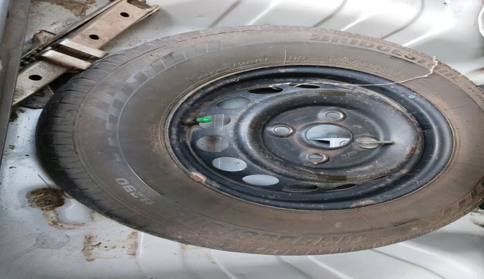 2016 Maruti Alto 800 LXI, Petrol, Manual, 2,48,160 km, tyre