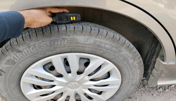 2018 Maruti Dzire VXI, Petrol, Manual, 37,552 km, tyre