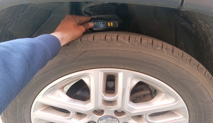 2017 Jeep Compass LONGITUDE (O) 2.0 DIESEL, Diesel, Manual, 97,186 km, tyre